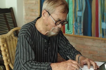 Poet Phan Vu. (Photo by Du Nguyen)