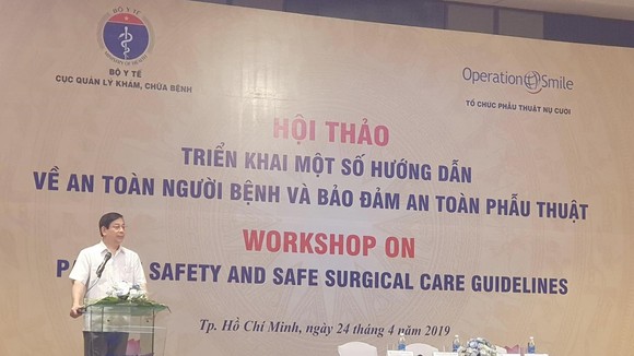 PGS.TS Lương Ngọc Khuê, Cục trưởng Cục quản lý Khám chữa bệnh (Bộ Y tế) phát biểu tại hội nghị