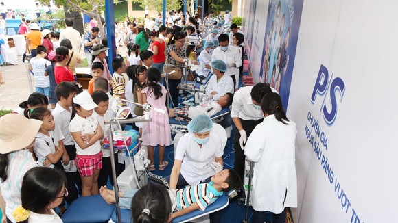 Khám răng miễn phí tại Bệnh viện Răng Hàm Mặt TPHCM, nhân Ngày Sức khỏe răng miệng thế giới (20-3)
