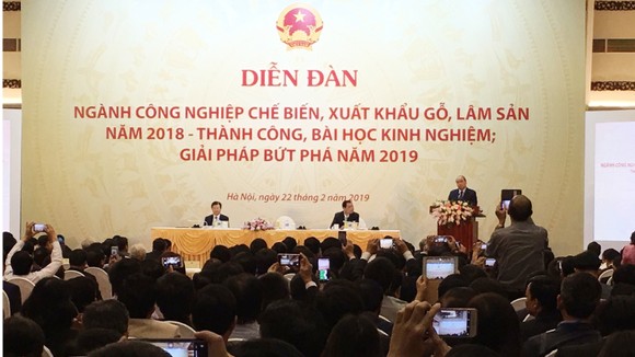 Thủ tướng Nguyễn Xuân Phúc phát biểu tại diễn đàn