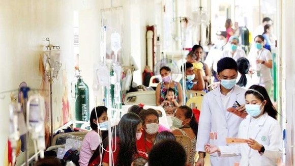 Philippine parents and guardians urged to bring their children aged six to 59 months to health centers for free measles vaccination. (Source: philstar.com)