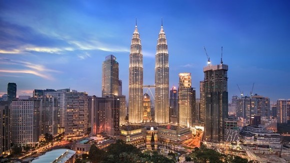 A corner of Kuala Lumpur (Source: thecrazytourist.com)