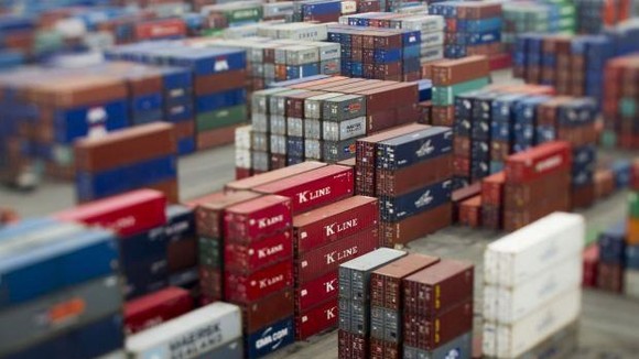Cargo at the Manila International Container Terminal in 2012 (Photo: Bloomberg)