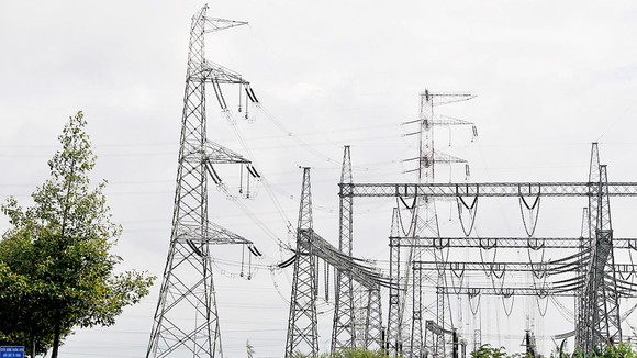 Truyền tải điện thông minh sẽ thu hút nguồn vốn đầu tư từ Hàn Quốc. Ảnh: THÀNH TRÍ