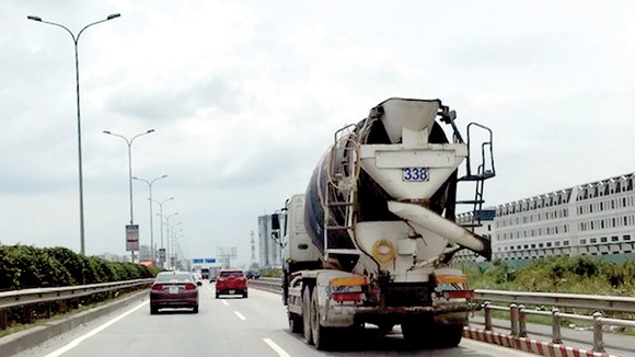 Cơ quan chức năng sẽ tăng cường thanh tra, kiểm tra việc chấp hành an toàn giao thông trong dịp Tết Nguyên đán Ảnh: Huy Anh