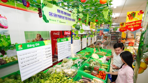 Đột phá hệ thống phân phối để phát triển hàng Việt