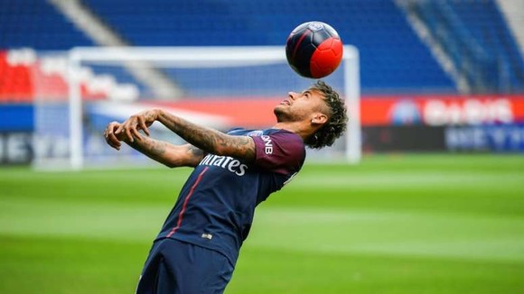 Sốc vớí lời đề nghị mới của Barca