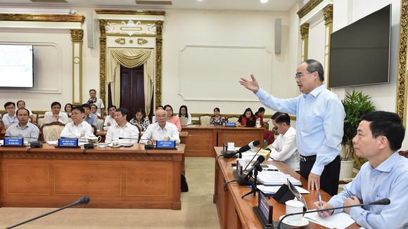 Bí thư Thành ủy TPHCM Nguyễn Thiện Nhân phát biểu tại Hội nghị Sơ kết hợp tác giữa Bộ TT-TT và UBND TPHCM, ngày 16-7-2019. Ảnh: VIỆT DŨNG