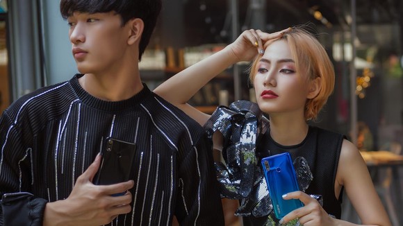 Realme 3 Pro lên kệ với nhiều ưu đãi hấp dẫn