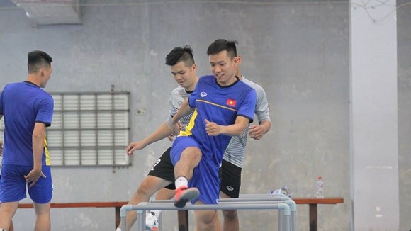 Đội tuyển futsal Việt Nam hội quân vào sáng 11-2. Ảnh: Anh Trần