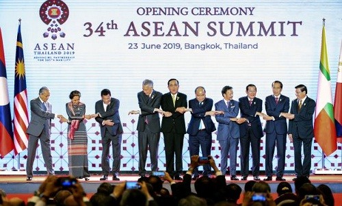 10 nước Đông Nam Á cùng chung mục tiêu đưa World Cup trở lại châu Á vào năm 2034 gồm Việt Nam, Campuchia, Indonesia, Lào, Malaysia, Myanmar, Philippines, Singapore, Thái Lan và Brunei. Ảnh: REUTERS