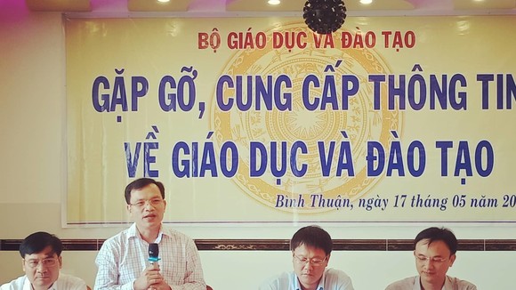 Ông Mai Văn Trinh, Cục trưởng Cục quản lý chất lượng, Bộ GD-ĐT trao đổi thông tin về công tác chuẩn bị kỳ thi tốt nghiệp THPT quốc gia năm 2019