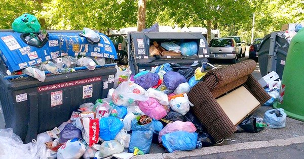 Image result for cách xử lý rác ở Rome