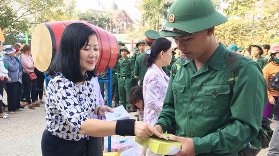 4.470 thanh niên TPHCM lên đường gánh vác trọng trách bảo vệ Tổ quốc ảnh 4