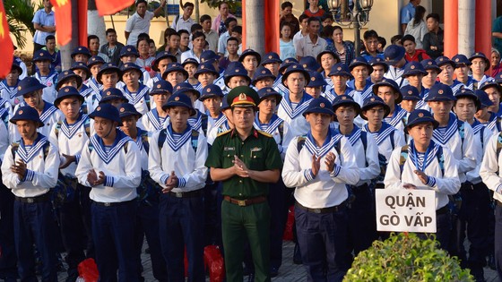 4.470 thanh niên TPHCM lên đường gánh vác trọng trách bảo vệ Tổ quốc ảnh 2