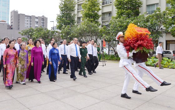 Chú trọng khen thưởng người lao động trực tiếp sản xuất ảnh 1