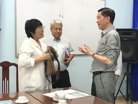 Phó Chủ tịch UBND TPHCM Trần Vĩnh Tuyến chỉ đạo cấp sổ đỏ cho dân trong 10 ngày ảnh 1