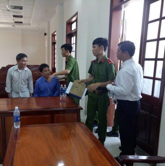 Đề nghị khởi tố vụ án thiếu trách nhiệm gây hậu quả nghiêm trọng trong vụ sập cầu Ghềnh ảnh 1
