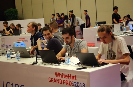 Đội thi của Nga đoạt ngôi vương WhiteHat Grand Prix 2018 ảnh 3