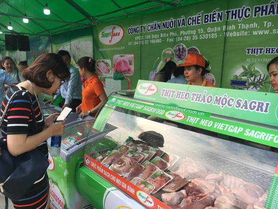 Thêm một chợ phiên nông sản an toàn cuối tuần cho người tiêu dùng ảnh 1