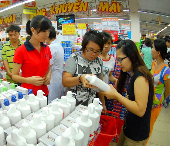 Nhiều khuyến mãi dịp 8-3 ảnh 1