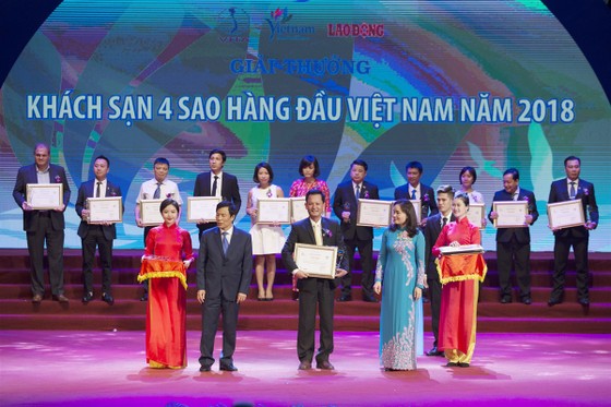 Mercure Danang French Village Bana Hills được vinh danh trong Top khách sạn 4 sao hàng đầu Việt Nam ảnh 1