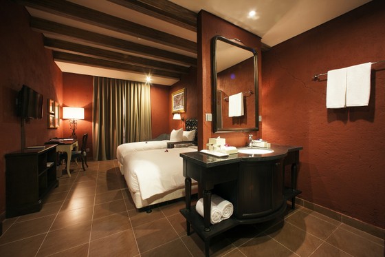 Mercure Danang French Village Bana Hills được vinh danh trong Top khách sạn 4 sao hàng đầu Việt Nam ảnh 3