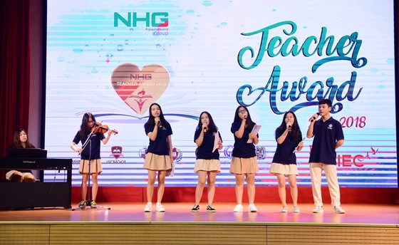 Tim vàng khắc ghi công ơn nhà giáo ảnh 4
