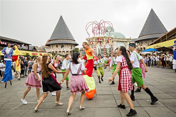 Đến Sun World để… sống trong hội hè ảnh 3