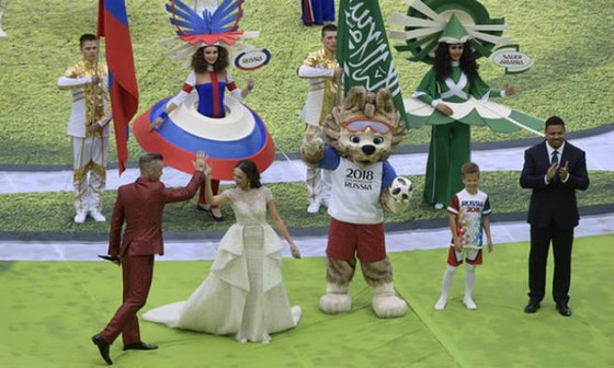 2018年世界盃足球賽隆重開幕 揭幕戰東道主5比0大勝沙特阿拉伯 ảnh 1