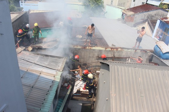 Kịp thời dập tắt đám cháy ở ngôi nhà vắng chủ ảnh 1