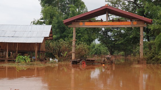 PV Báo SGGP ghi nhận tình hình cứu hộ người bị nạn vụ vỡ đập tại Lào ảnh 14