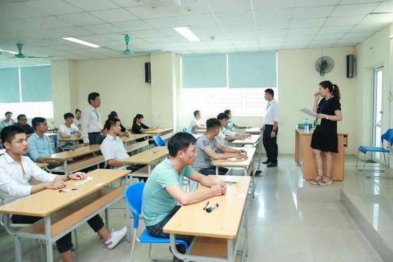 Hàng chục ngàn lao động thi tiếng Hàn để làm việc tại Hàn Quốc ảnh 3
