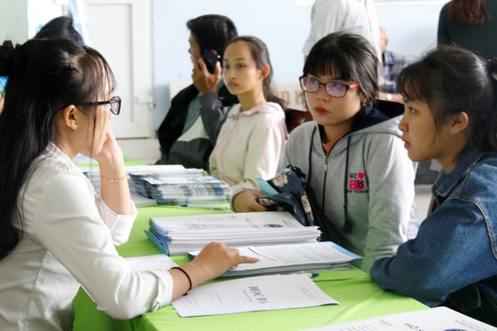 Ngày 6-8, một số trường đại học tại TPHCM công bố điểm chuẩn ảnh 1