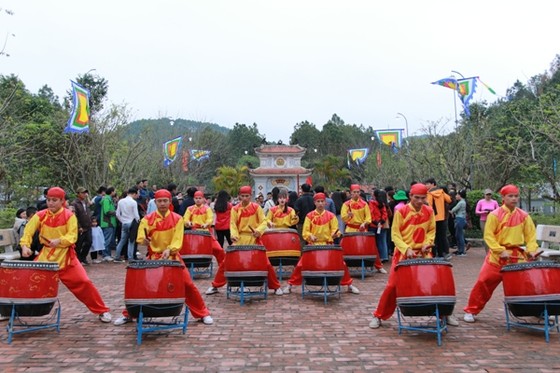 Thiêng liêng lễ hội tưởng nhớ người mở cõi ảnh 4
