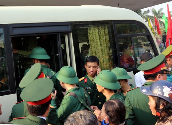 Tưng bừng ngày hội tòng quân tại Thừa Thiên - Huế. ảnh 1