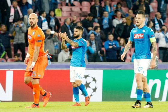 Napoli - Man.City 2-4: Aguero vào lịch sử, Man.City vào vòng 1/8 ảnh 1