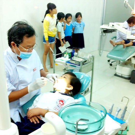 Mang niềm vui đến trẻ em nghèo ảnh 1