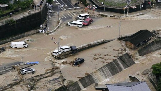 Hơn 100 người chết và mất tích trong đợt mưa lớn kỷ lục tại Nhật ảnh 11