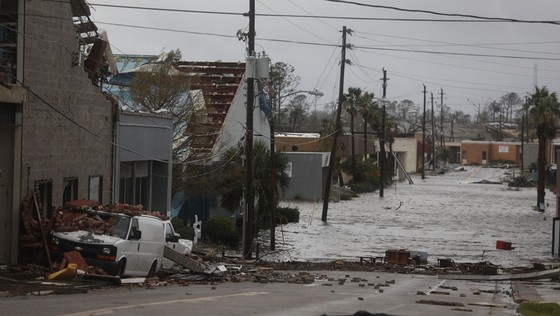  Florida tan hoang sau siêu bão Michael mạnh nhất kể từ năm 1992 ảnh 45