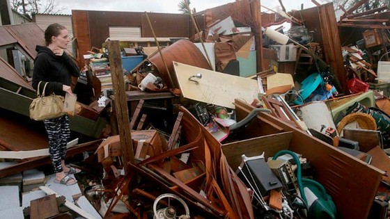 Siêu bão Michael tấn công Florida: 17 người chết, một căn cứ quân sự bị san bằng, cả thị trấn bị xóa sổ ảnh 22