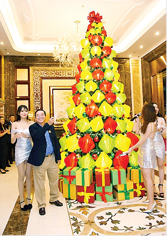 Windsor Plaza rực rỡ sắc màu lễ hội ảnh 1