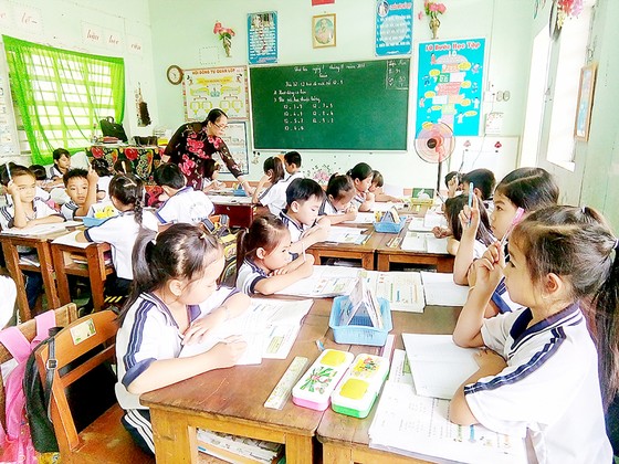 Những giáo viên tình nguyện của Gò Công Tây ảnh 1