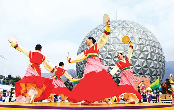 Hàn Quốc đa dạng khách du lịch ảnh 1