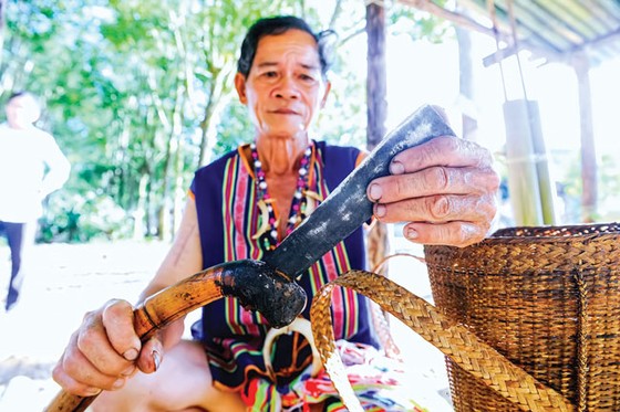 Tết ăn than người Giẻ - Triêng ảnh 1