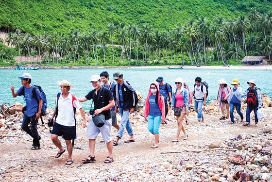 Lướt sóng đến Nam Du ảnh 2