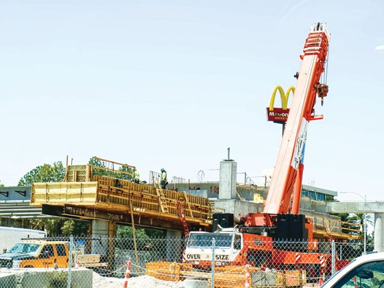 Ốc đảo kỳ vĩ vùng sa mạc ảnh 4