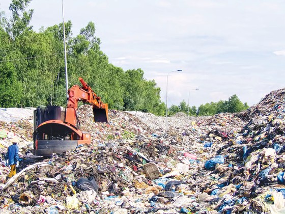 Giải cứu rác ở Hậu Giang ảnh 1