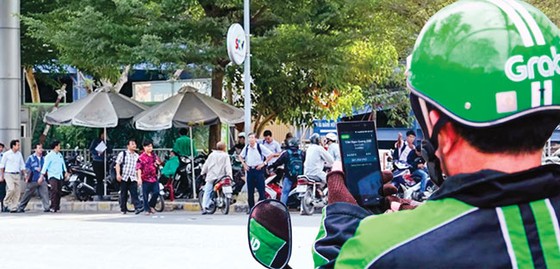 Xe ôm đô thị cạnh tranh gay gắt ảnh 1