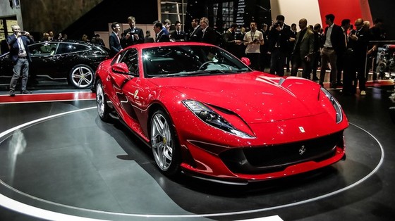 Siêu xe Ferrari 812 Superfast "ngấp nghé" ra mắt tại Đông Nam Á Siêu xe Ferrari 812 Superfast "ngấp nghé" ra mắt tại Đông Nam Á